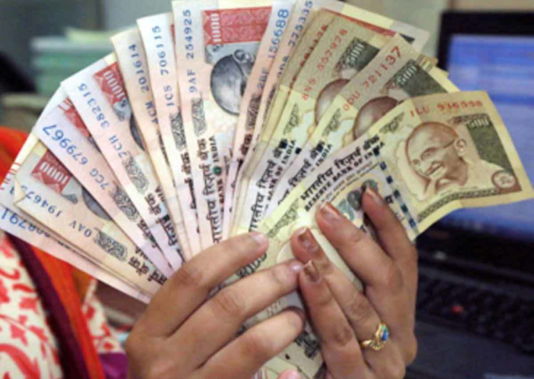 आरबीआई ने 500 और 1000 रुपए के नोट को लेकर किया बड़ा खुलासा, क्या फिर से चलेंगे ये नोट