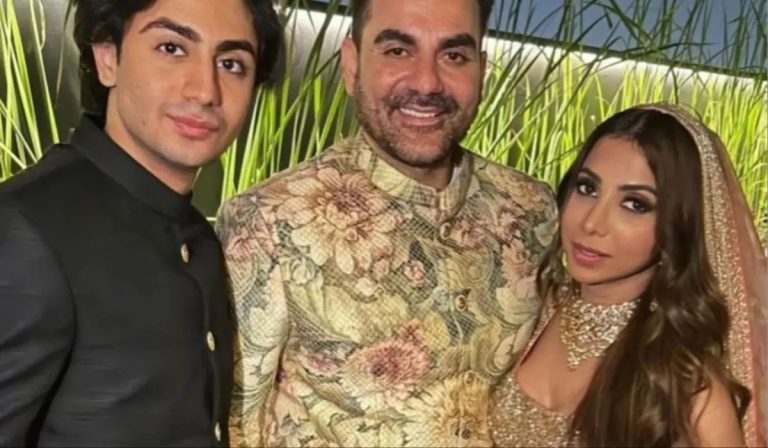 अरबाज खान-शौरा खान के शादी की पहली तस्वीर आई सामने, बेटे अरहान खान भी साथ में आए नजर