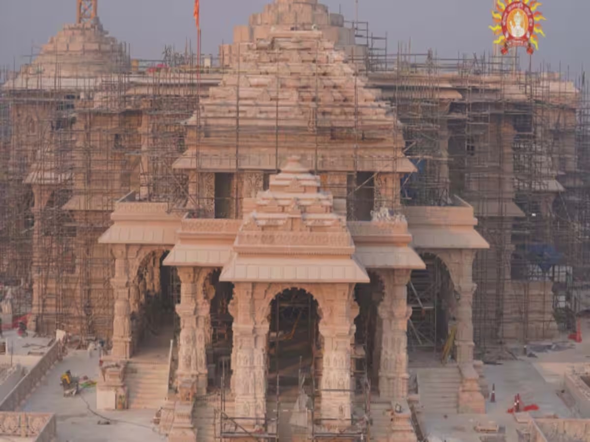 Ram Mandir Inauguration: रामलला की पुरानी मूर्ति का क्या होगा? अयोध्या मंदिर के गर्भ गृह में विराजेगी नई प्रतिमा