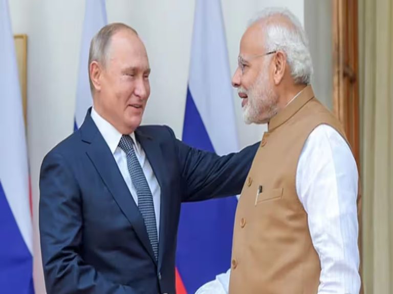 रूस ‘मेक इन इंडिया’ के तहत बनाएगा हथियार, व्लादिमीर पुतिन ने ‘दोस्त’ PM मोदी को भेजा न्योता