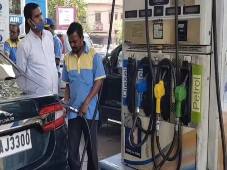 Petrol-Diesel Price: 10 रुपये तक कम हो सकते हैं पेट्रोल-डीजल के दाम, बड़ी राहत देने की तैयारी में मोदी सरकार