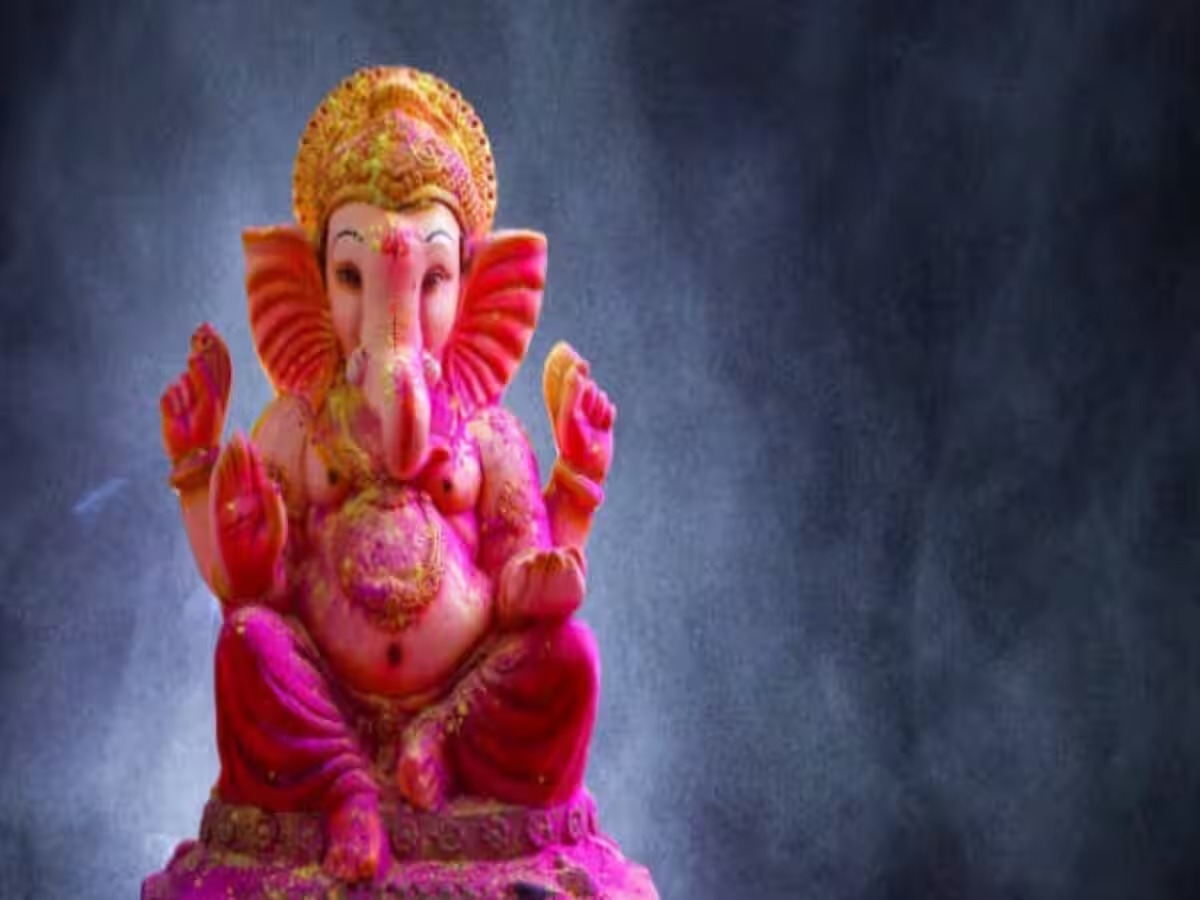 Akhuratha Sankashti Chaturthi Vrat : अखुरथ संकष्टी चतुर्थी व्रत कल, नोट कर लें पूजा- विधि, शुभ मुहूर्त और पूजन सामग्री की लिस्ट