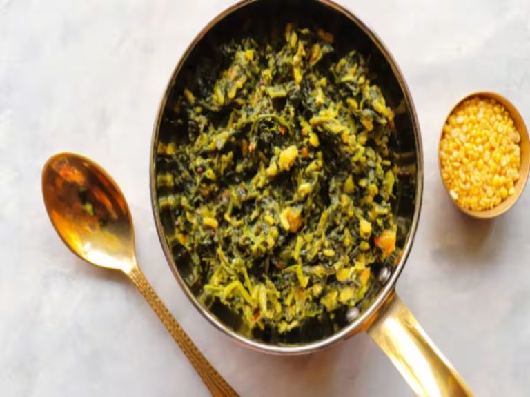Recipe: रोजमर्रा की पालक सब्जी को दें सिंधी स्टाइल टेस्ट, आसान है रेसिपी