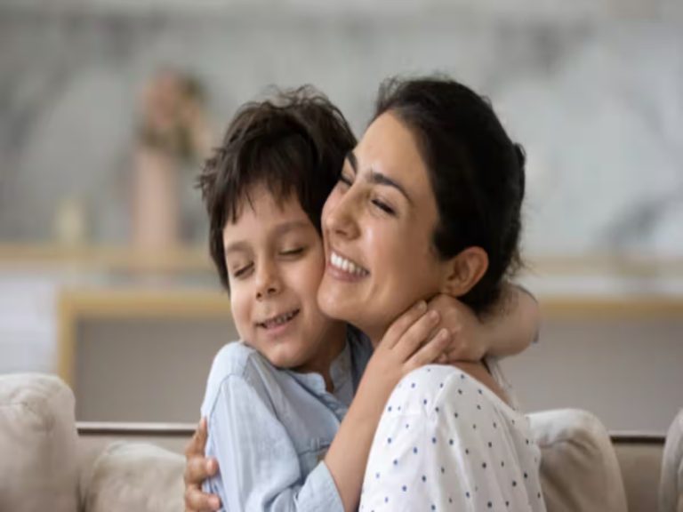 Parenting Guide: बेटे के पैरेंट्स हैं तो परवरिश में रखें इन बातों का ध्यान, तभी बनेगा अच्छा इंसान