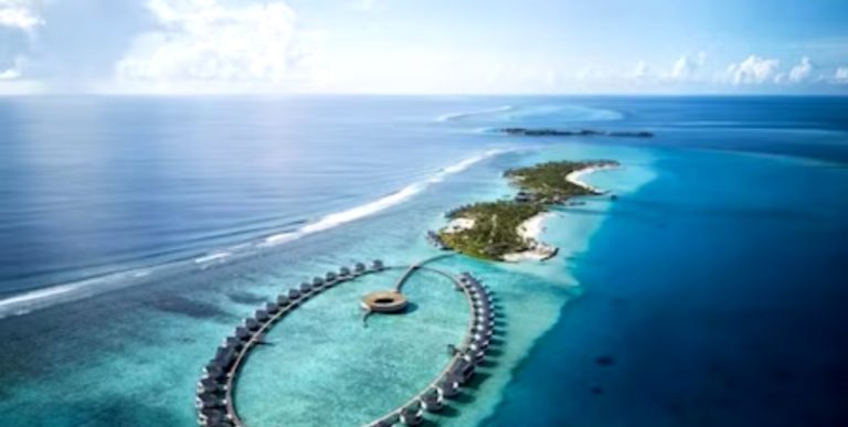 आप घूमने ना जाएं तो डूब जाएं ये देश, घुमक्कड़ों पर निर्भर मालदीव समेत इन 6 देशों की कमाई
