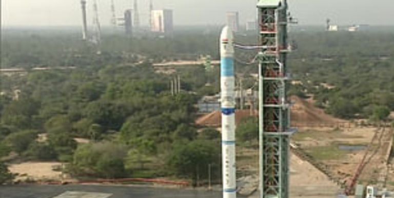 ISRO: इसरो नए मिशन के लिए तैयार, अगले महीने करेगा मौसम संबंधी उपग्रह INSAT-3DS का प्रक्षेपण