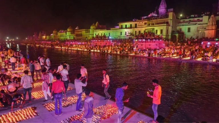 Ram Mandir: राम मंदिर प्राण प्रतिष्ठा से पहले सरयू तट पर होगा ‘श्री राम नाम महायज्ञ’ नेपाल से 21,000 पंडित लेंगे भाग