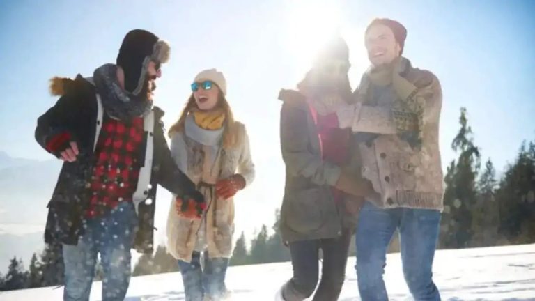 Travel Tips- सर्दी के मौसम में सूरज की एक किरण को तरस जाते हैं यहां के लोग, क्या आप जाना चाहेंगे