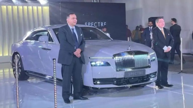 भारतीय बाजार में लांच हुई Rolls Royce Spectre EV , जाने कीमत और फीचर