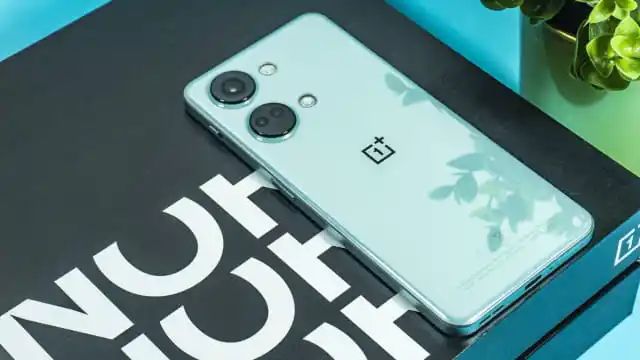 OnePlus यूजर्स के हो गए मजे, Amazon पर आज ₹7000 से ज्यादा सस्ता मिल रहा ये धाकड़ 5G फोन