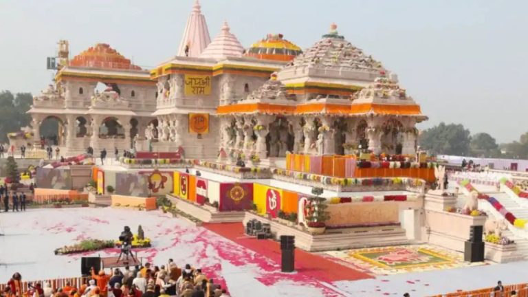 4 पूर्व CJI, 12 से अधिक SC के पूर्व जज… साधु-संत ही नहीं… कानून के विशेषज्ञ भी अयोध्या राम मंदिर उद्घाटन हुए थे शामिल