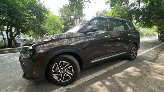 Best 7 Seater Cars: भारत में इन पांच 7 सीटर कारों का चलता है ‘राज’, बस नाम देखकर ही खरीद लाते हैं ग्राहक!