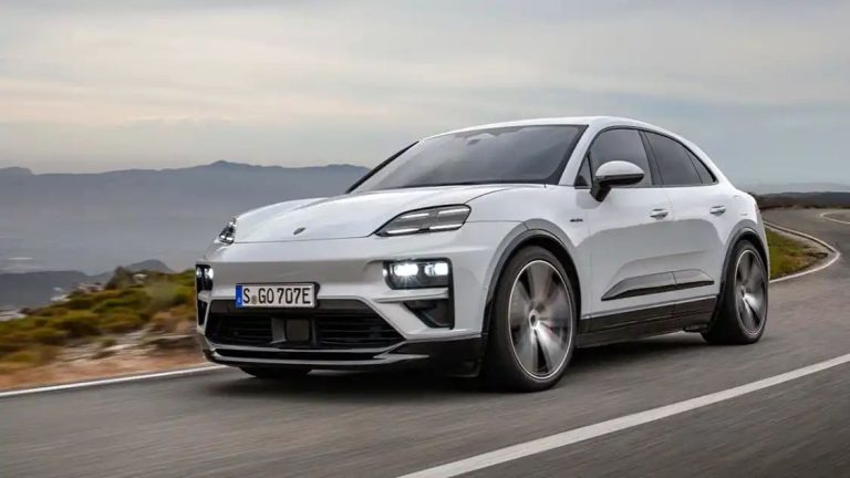 जबरदस्त रेंज और धांसू फीचर्स के साथ Porsche ने लॉन्च की ये शानदार SUV, जानें कितनी है कीमत?