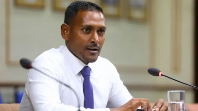मालदीव विवाद के बीच सरकारी वकील पर हमला, अज्ञात बदमाशों से चाकू मरवाने के पीछे कौन?