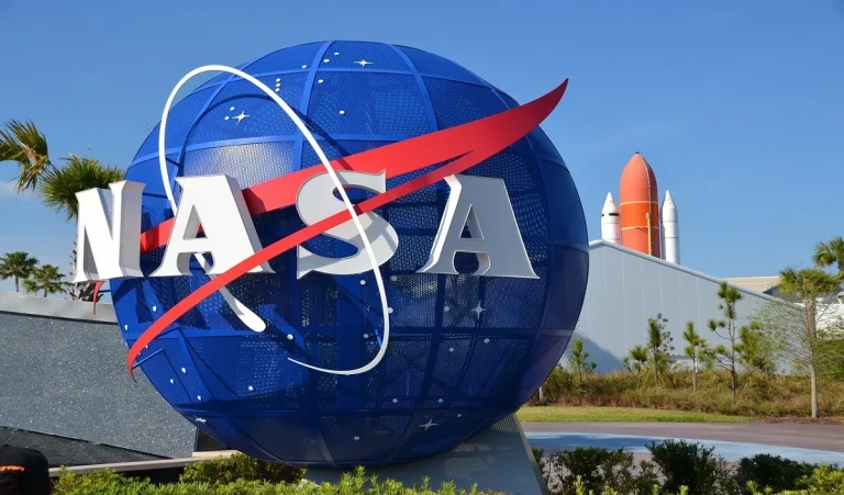 NASA के चंद्रमा पर अंतरिक्ष यात्रियों को भेजने के मिशन में और देरी, तकनीकी वजहों से टली योजना