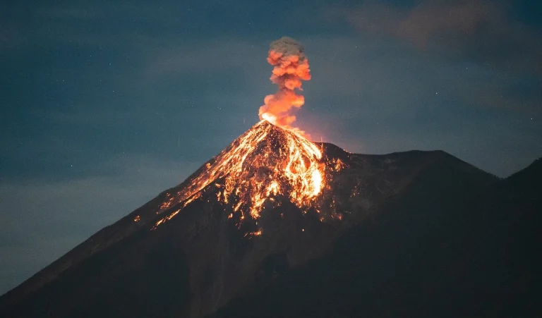 Mount Marapi Volcano में फिर विस्फोट, कोई हताहत नहीं, सुरक्षित स्थानों पर पहुंचे लोग