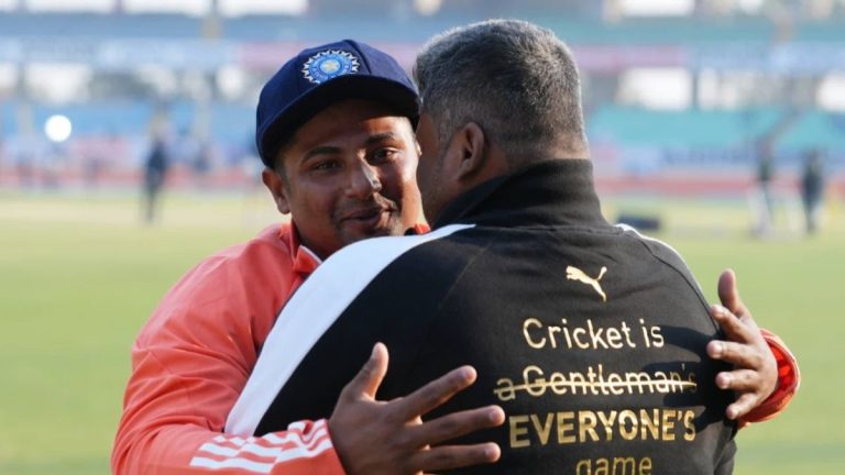 Sarfaraz Khan and Naushad Khan: खुद नहीं खेल पाए इंटरनेशनल क्रिकेट, दो बेटों को टीम इंडिया के लिए तैयार किया… सरफराज खान के पिता नौशाद की कहानी