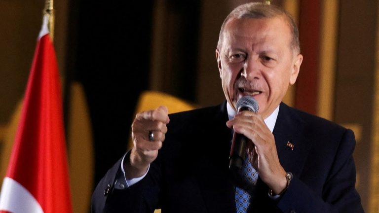 इस्लामिक देश बनने की राह पर तुर्की! शरिया कानून को लेकर छिड़ी बहस