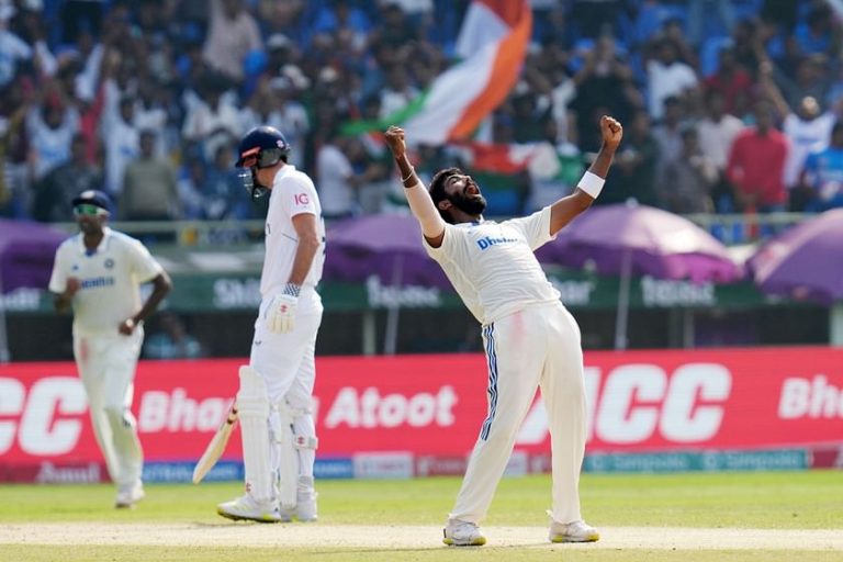 IND vs ENG : जसप्रीत बुमराह की दहाड़ में अंग्रेजों ने मानी हार, तेज गेंदबाज ने दिग्गजों को पछाड़ बनाया बड़ा रिकॉर्ड