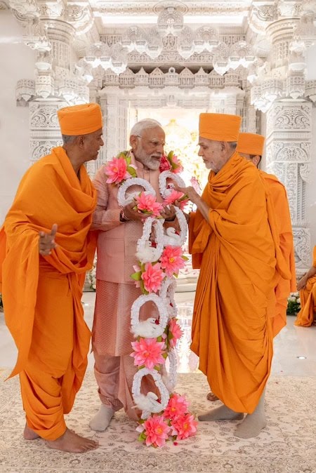 अयोध्‍या के राम मंदिर से कितना अलग है अबू धाबी का पहला भव्‍य हिन्‍दू मंदिर? PHOTO देख खुद करें फैसला