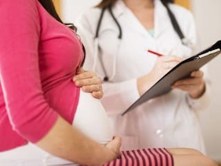 अनजान मर्दों से प्रेग्नेंट होती गई महिला, 19 बच्चों के बाद फिर हुई गर्भवती, कहा- सरकार देती है खर्च