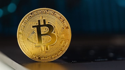 Bitcoin का प्राइस 48,000 डॉलर से ज्यादा, कई क्रिप्टोकरेंसीज में गिरावट