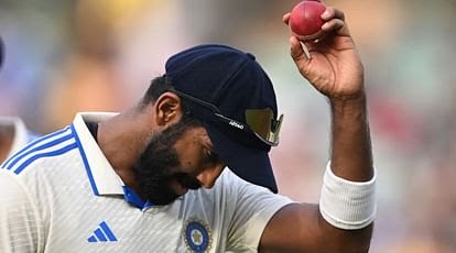 Jasprit Bumrah: नंबर एक गेंदबाज बन इतिहास रचने के बाद बुमराह की पहली प्रतिक्रिया, आलोचकों को दिया करारा जवाब