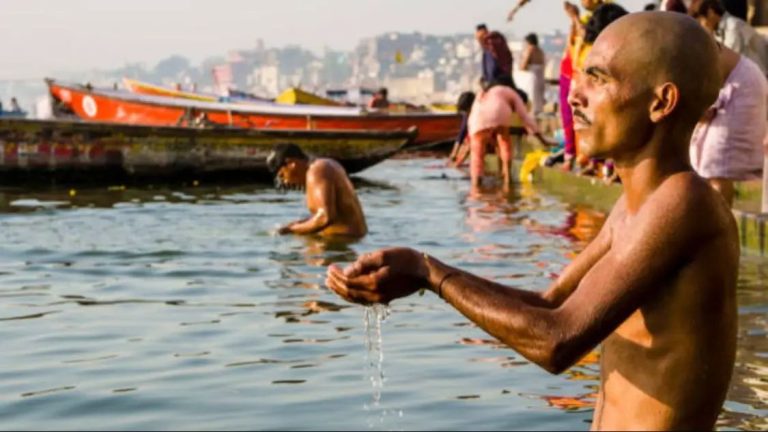 Mauni Amavasya 2024: मौनी अमावस्या के दिन ऐसे करें पितरों की पूजा, नहीं होगी जीवन में कोई परेशानी