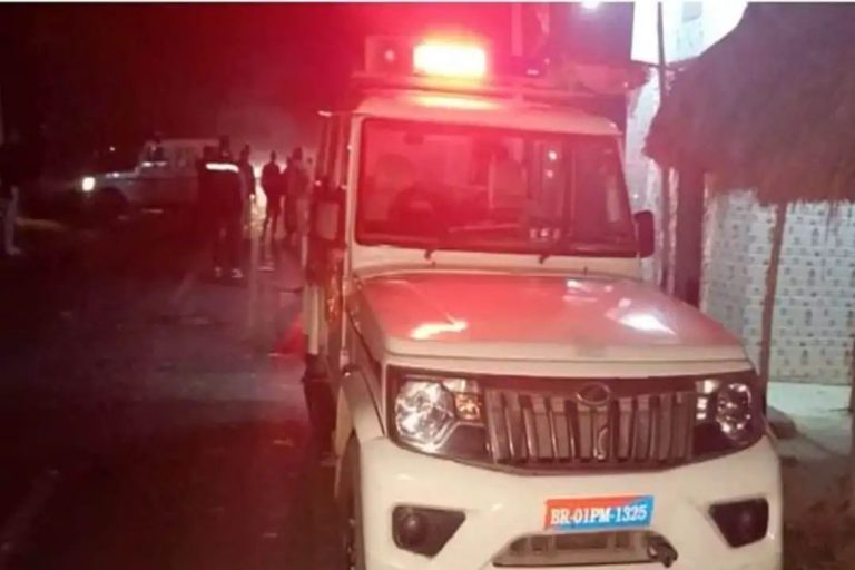 बिहार: लखीसराय-सिकंदरा मुख्य मार्ग पर बड़ा हादसा, 8 लोगों की मौत, 6 घायल