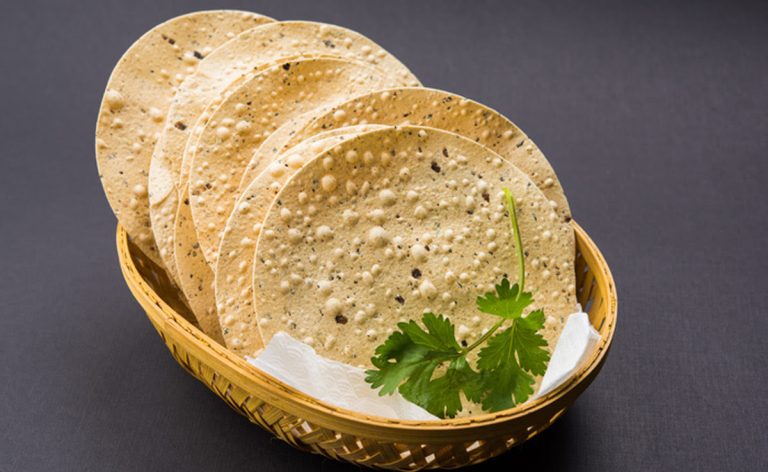 Fry Papad Without Oil: बिना एक बूंद तेल के पापड़ कैसे फ्राई करें? सेलिब्रिटी शेफ पंकज भदौरिया ने बताएं आसान टिप्स