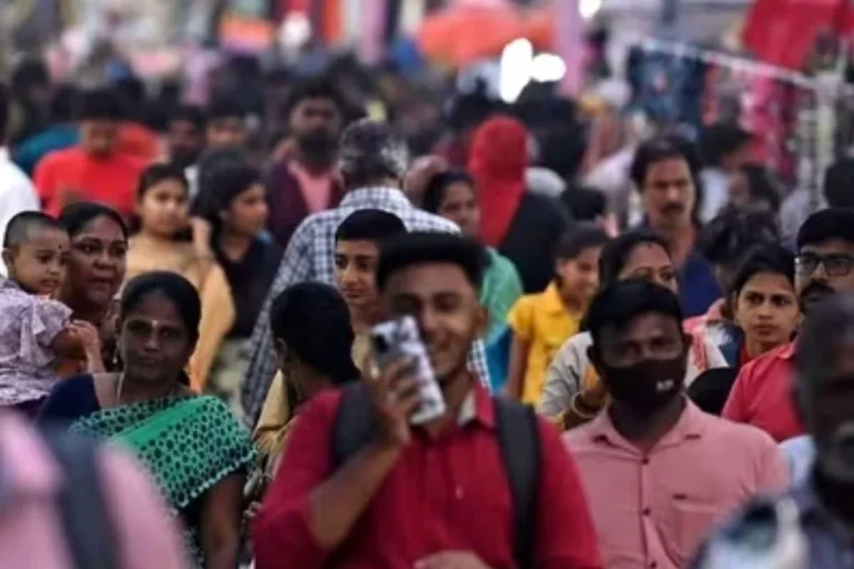 भारत की कितनी हो गई जनसंख्या, चीन से कम या ज्यादा? यूनाइटेड नेशन ने डेटा दिया