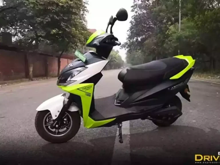 Gemopai ने कम की अपनी इस Electric scooter की कीमतें, शोरुमों पर लगी भीड़