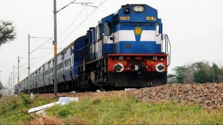 Summer Special Trains: ट्रेनों में चल रही भीड़! रेलवे ने बढ़ाई पटना-गया से दिल्ली के लिए चल रहीं इन स्पेशल गाड़ियों की अवधि