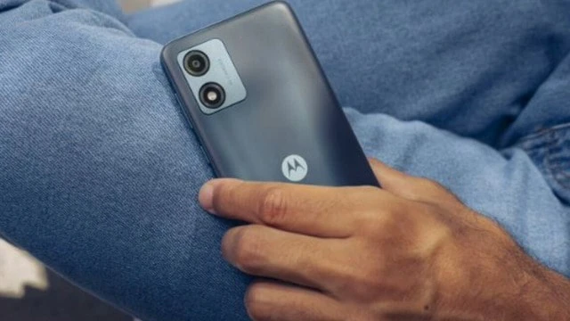 डॉल्बी साउंड वाले Motorola फोन हुए सस्ते, कीमत 8 हजार रुपये से कम, तुरंत करें ऑर्डर