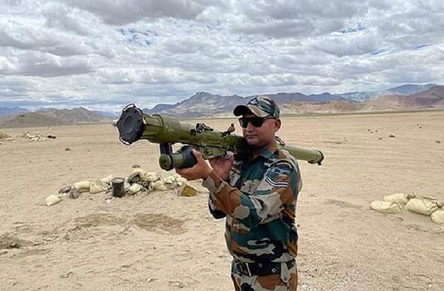 भारत करेगा चीन-पाकिस्तान सीमा पर 3000 मिसाइलें तैनात, सेना कर रही 6800 करोड़ के दो प्रोजेक्ट पर काम