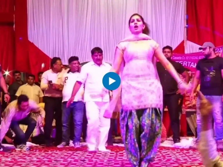 Sapna Choudhary Dance: “बन्दूक चलेगी” गाने पर सपना ने मारे ठुमके, हिला दिया स्टेज