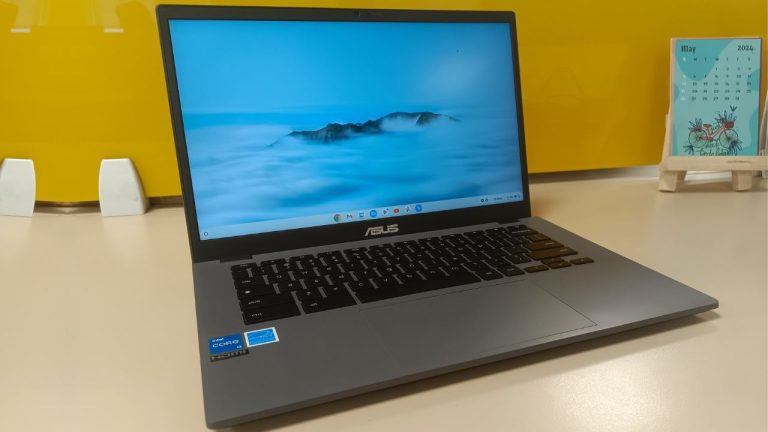 ASUS Chromebook Plus CX43 Review: Google AI फीचर्स, शानदार बैटरी लाइफ, कैसा है ये नया लैपटॉप?