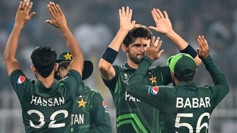 पाकिस्तान ने जिसे T20 वर्ल्ड कप से निकाला, उसने पूरी टीम को हिला डाला, रफ्तार से बरपाया कहर