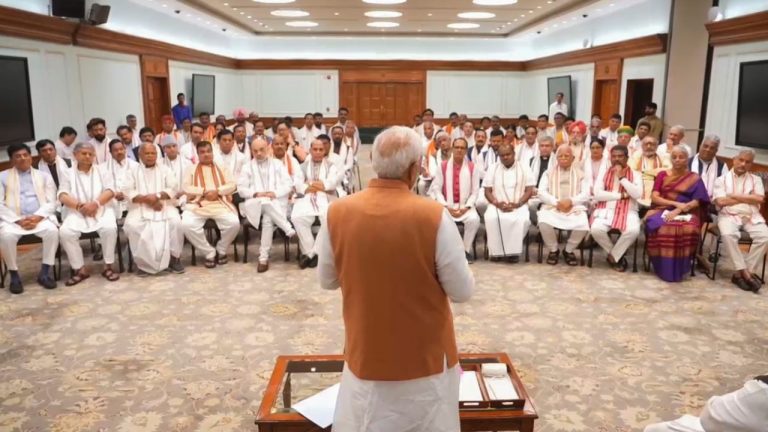 Modi Cabinet Minister Full List: मोदी सरकार के 68 मंत्रियों के नाम फाइनल, ये है FULL LIST