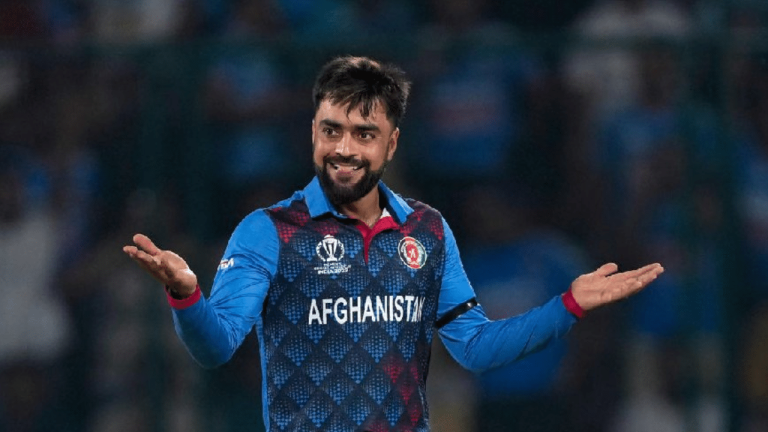 AFG vs NZ: अफगानिस्तान के आगे बिखर गई न्यूजीलैंड की बल्लेबाजी, राशिद खान-फजलहक फारूकी ने मचाया त्राहिमाम