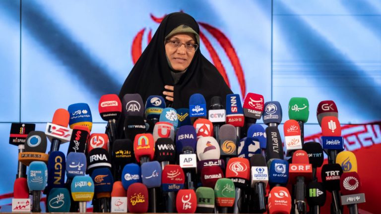 चुनाव से पहले हार… ईरान के राष्ट्रपति चुनाव में महिला उम्मीदवारों की दावेदारी क्यों रद्द हो जाती है?