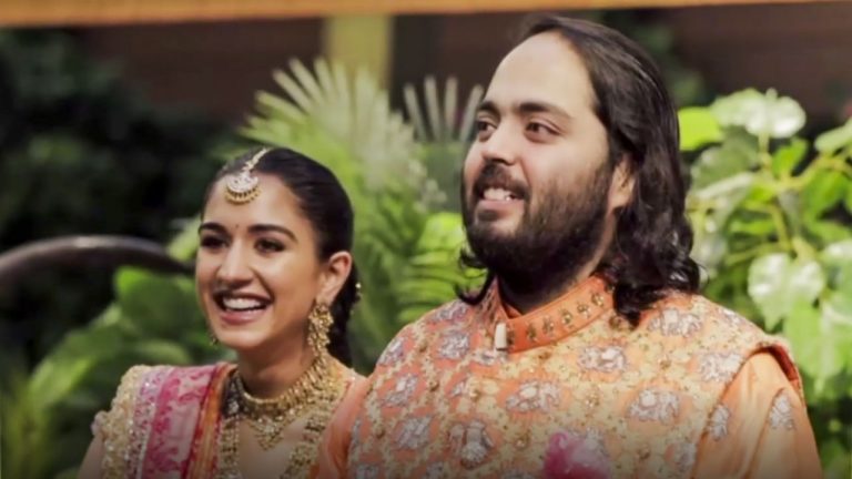 Anant Radhika Wedding : मुकेश अंबानी के छोटे बेटे की शादी, अब तक हर मायने में ऐसे बनी सबसे ऐतिहासिक