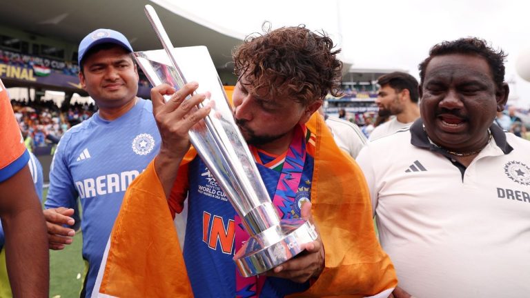 ‘ये ट्रॉफी उनकी ही है…’ कुलदीप यादव ने किसे समर्पित किया टीम इंडिया का T20 वर्ल्ड कप?