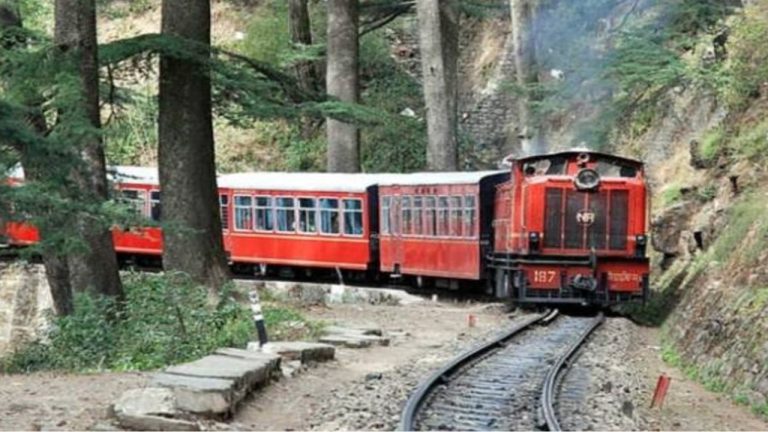 Ganesh Chaturthi 2024: रेलवे 1 सितंबर से शुरू करेगा 200 से ज्यादा स्पेशल ट्रेन