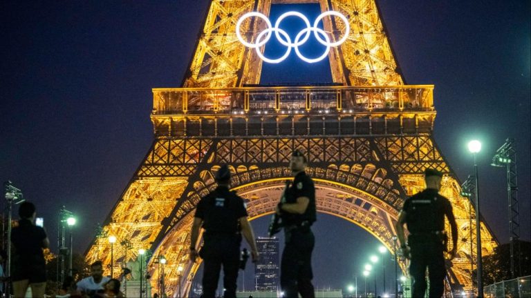 Paris Olympics 2024: ऐतिहासिक होगी ओपनिंग सेरेमनी, जानिए, भारतीय समय के अनुसार कब होगा आयोजन?