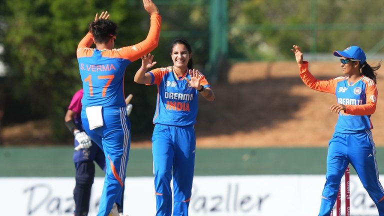 Women’s Asia Cup: टीम इंडिया ने UAE को रौंदा, सेमीफाइनल की सीट लगभग पक्की