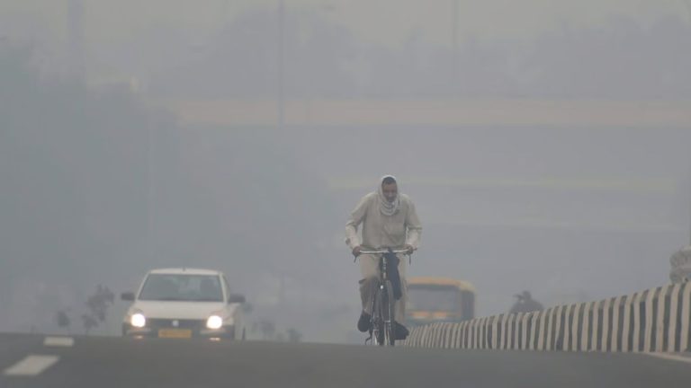 वायु प्रदूषण से घट रही दिल्लीवासियों की जिंदगी, 12 साल तक कम हो सकती है उम्र