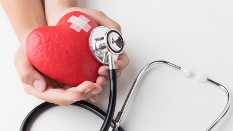 Heart Care: दिल को मजबूत बना देंगी ये 5 आसान एक्सरसाइज, जानिए एक्सपर्ट से