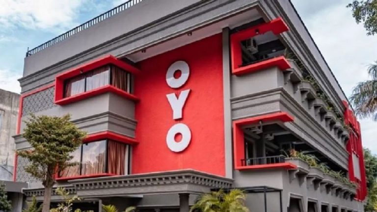 OYO का क्या होगा? आईपीओ लाने से पहले कंपनी को तगड़ा झटका, 10 अरब डॉलर वैल्यू घटकर हो गई ढ़ाई अरब डॉलर