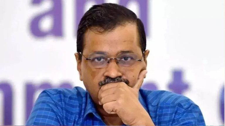 AAP और दिल्ली को पॉलिटिकल पैरालिसिस से निकालने के लिए केजरीवाल ने चला ट्रंप कार्ड, जानिए कैसे